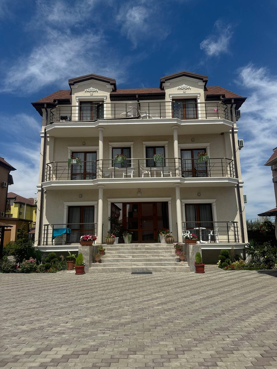 Зона отдыха гостиницы Deniz